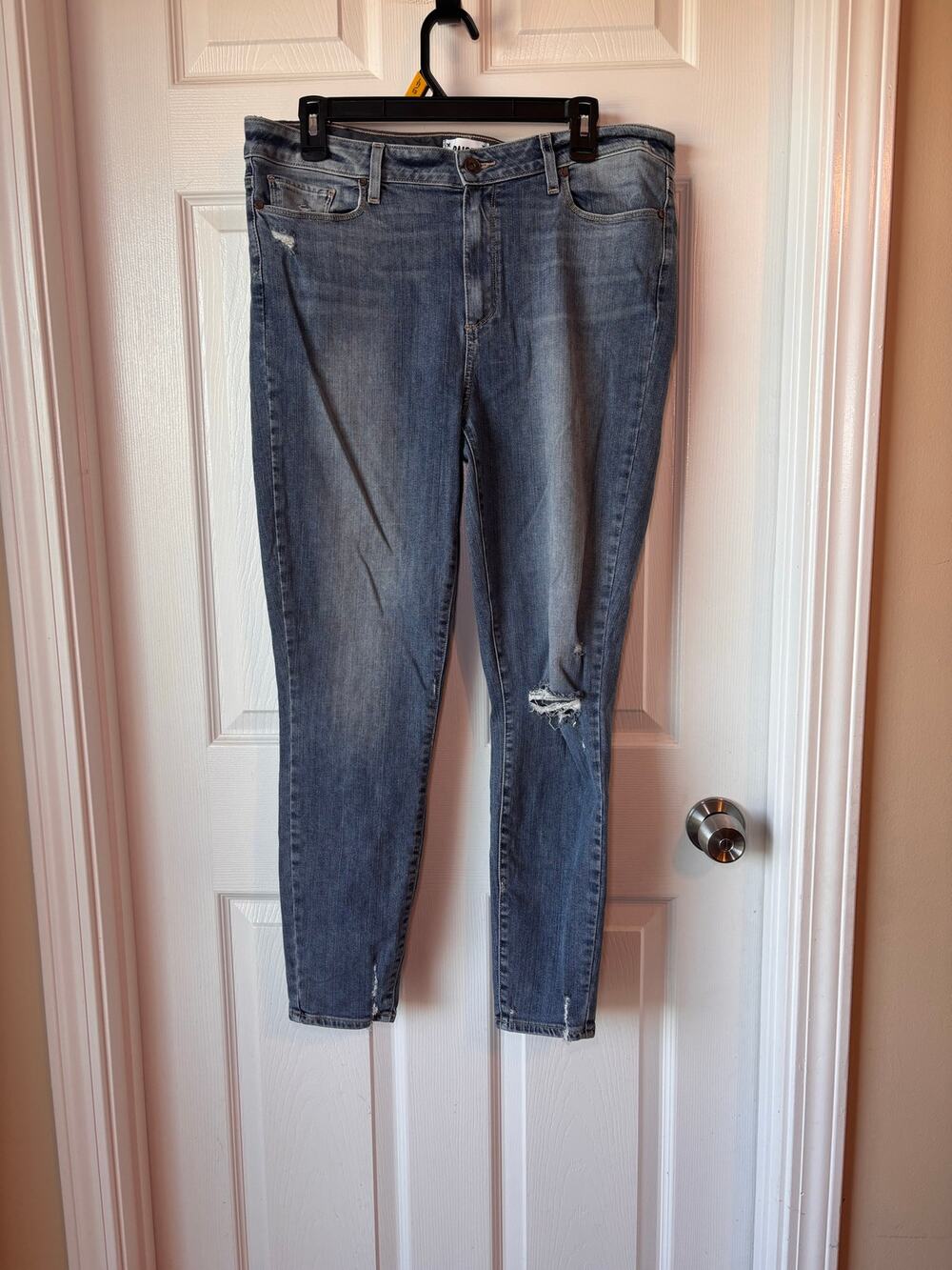 PAIGE Hoxton Ankle Women’s Size 32 Distressed Skinny Jeans Medium Wash